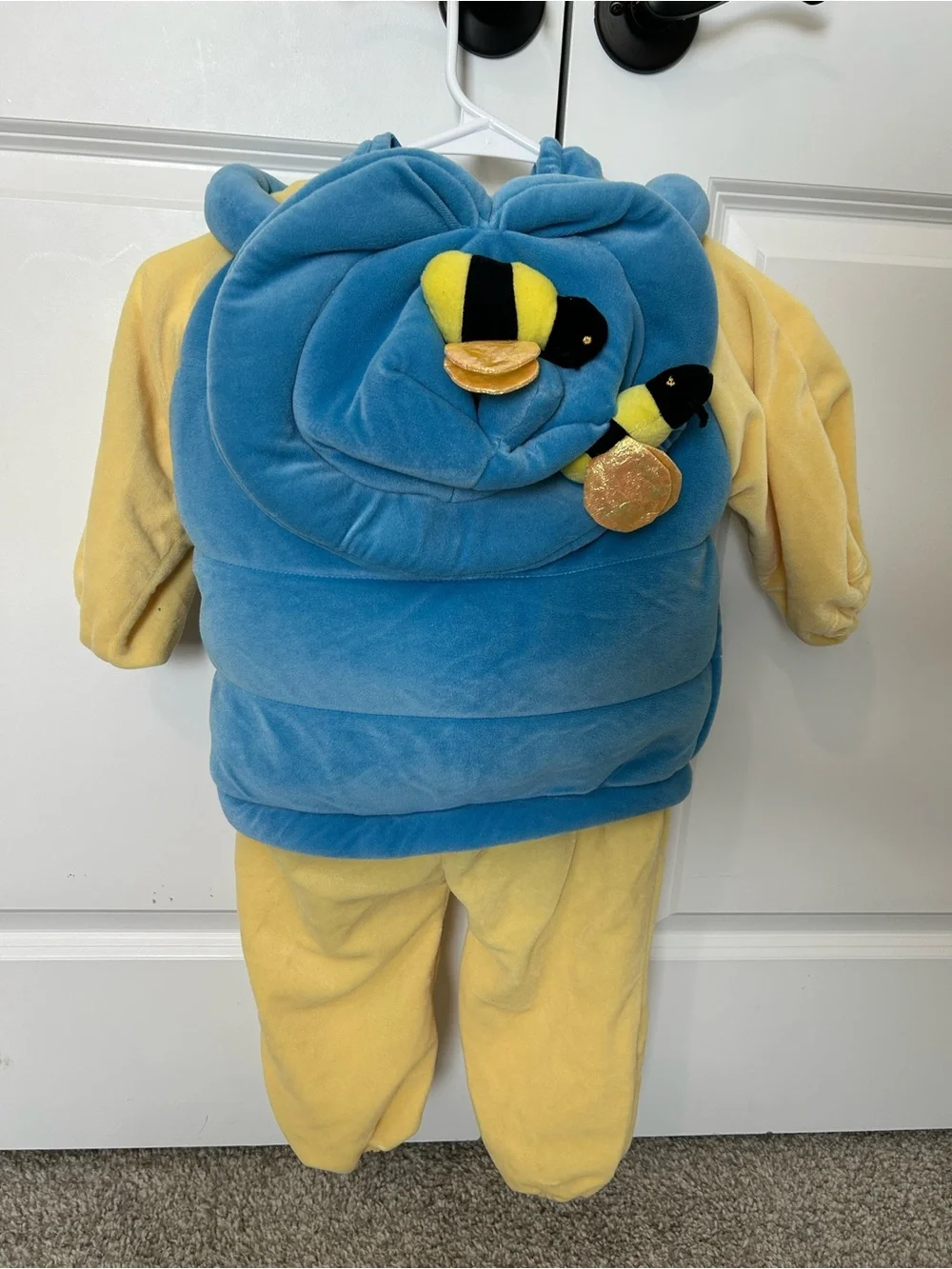 Disney Store Winnie the Pooh Hunny Pot Halloween Costume Sz 18-24 Months - Picture 3 of 6